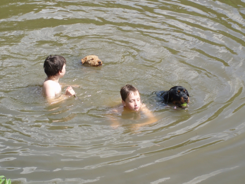 08_06_01_koupání_Veselá_051.JPG