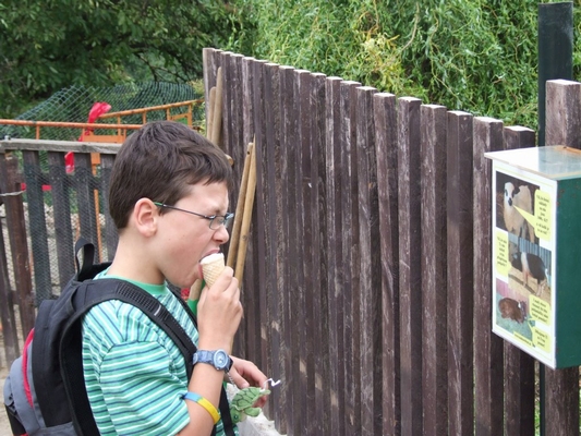 08_08_Praha_Maky_výlet k narozkám_053.JPG
